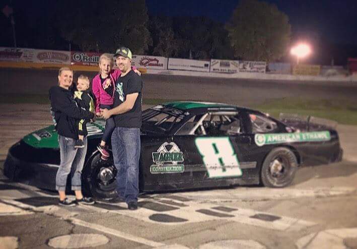 10 Questions With….Shaun Scheel Driver of the #8 Late Model 2018 Slinger Super Speedway Late Model Champion!
