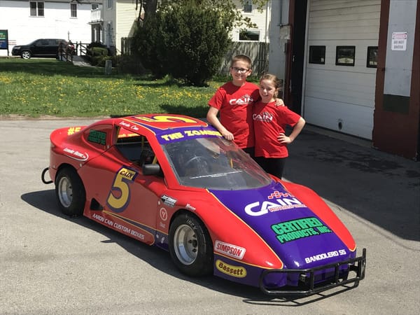 10 Questions with Lincoln and Lainey Cain