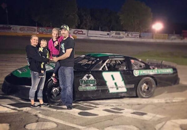 10 Questions With….Shaun Scheel Driver of the #8 Late Model 2018 Slinger Super Speedway Late Model Champion!