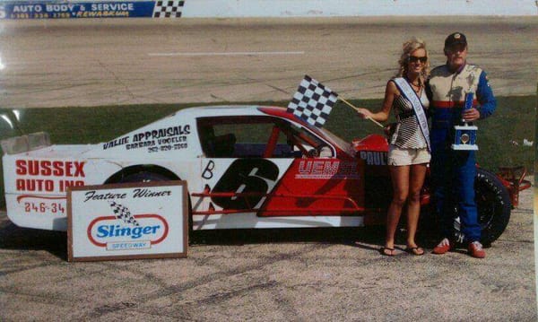 10 Questions - Special Edition / 10 Reasons to Head to Slinger Today