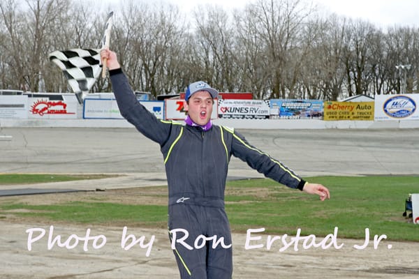 RJ BRAUN TOPS THE MIRACLE ON THE HIGH BANKS TO OPEN THE 2023 SEASON AT SLINGER