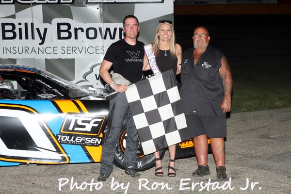 DESTEFANO EDGES BRAUN IN A PHOTO FINISH TO WIN KEITH’S MARINA RACE AGAINST CANCER 77 AT SLINGER