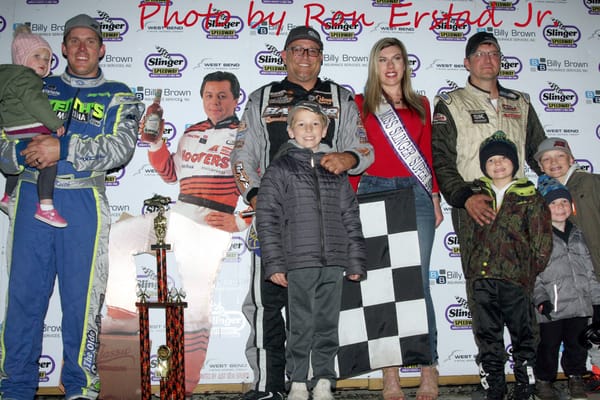 BRAD MUELLER ON A ROLL AT SLINGER AS HE WINS HIS SECOND CONSECUTIVE FEATURE IN THE ALAN KULWICKI MEMORIAL!
