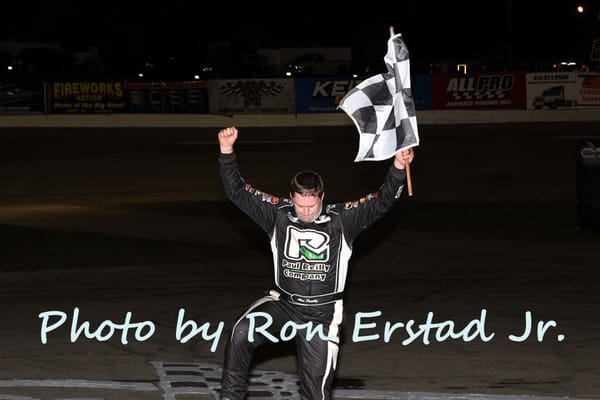ALEX PRUNTY HOLDS OFF STEVE APEL TO WIN THE CARL WEGNER MEMORIAL AFTER TOP THREE CRASH