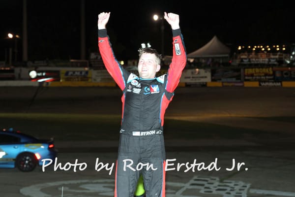 BYRON WINS THRILLING SLINGER NATIONALS