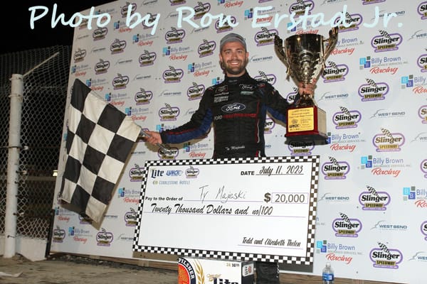 LATE CAUTION ALLOWS MAJESKI TO BEST FENHAUS IN THE SLINGER NATIONALS